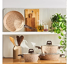 7 Parça Krem Rengi Döküm Tencere Seti ve Tava – Granit Kaplama, Şık Ve Dayanıklı