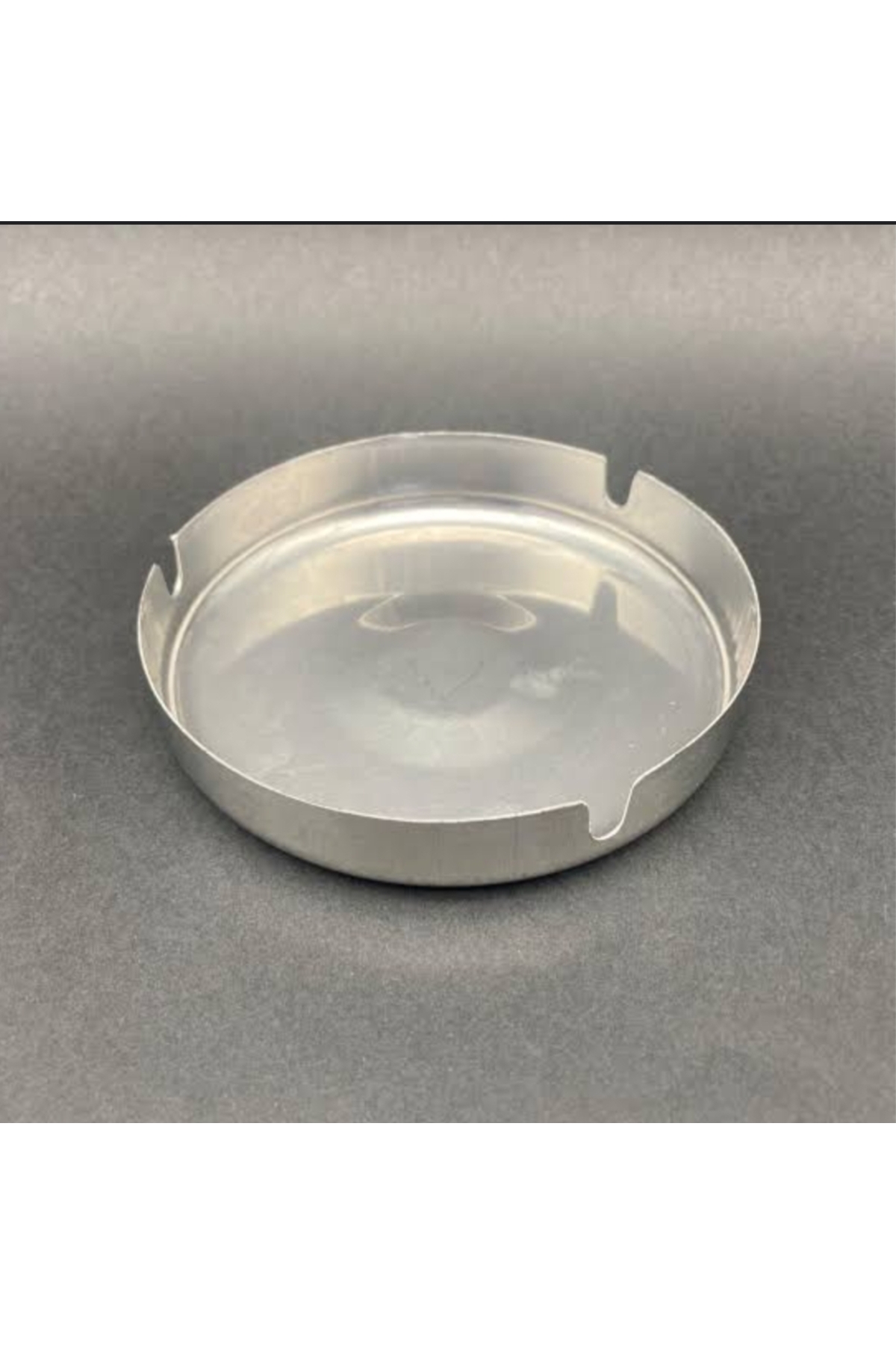 12 cm Çapında Metal Küllük – Dayanıklı ve Şık Tasarım