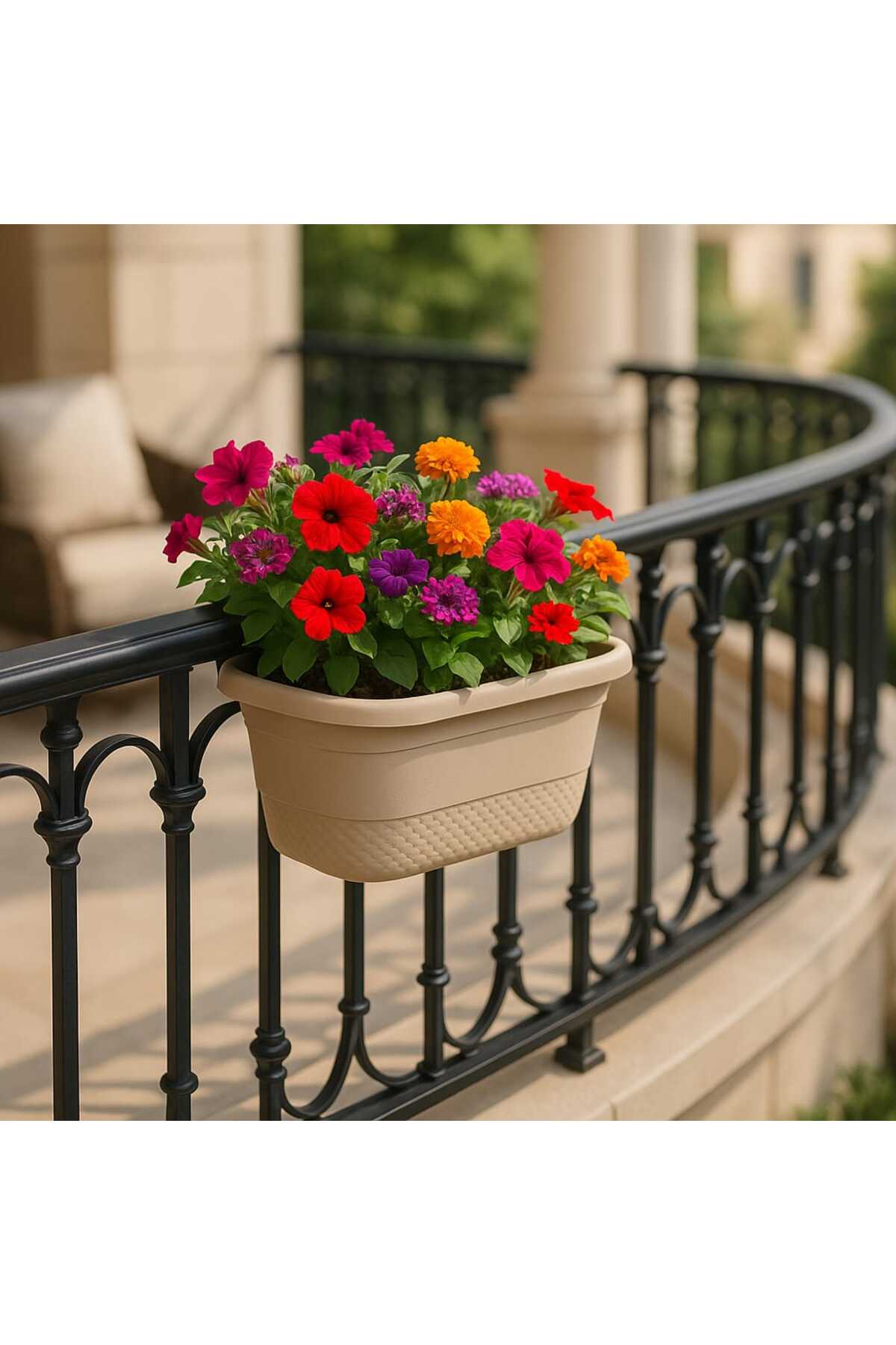 Geniş Hacimli Askılı Saksı – 6.2 Litre, 37x27.5x26 cm, Pratik Askı Sistemli