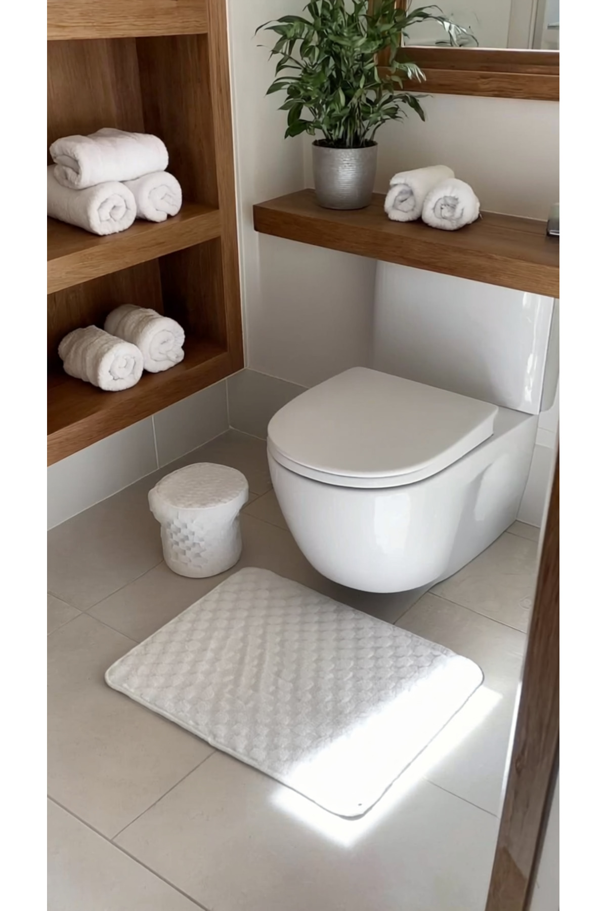 Bonny Yumuşak ve Emici Beyaz 2’li Paspas Seti – Modern, Şık ve Kaydırmaz Yüzey 60x90 & 50x60 cm